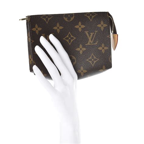 toile louis vuitton matiere|louis vuitton toiletry pouch 15.